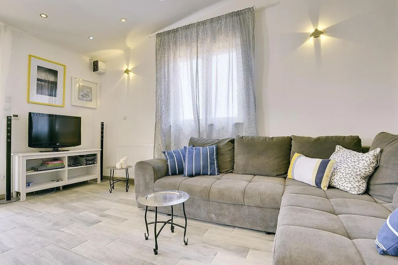 Traumhafte Strandfinca Mit Eigenem Zugang Zum Strand Und Klima, Wlan, Bbq Peroj Holiday home